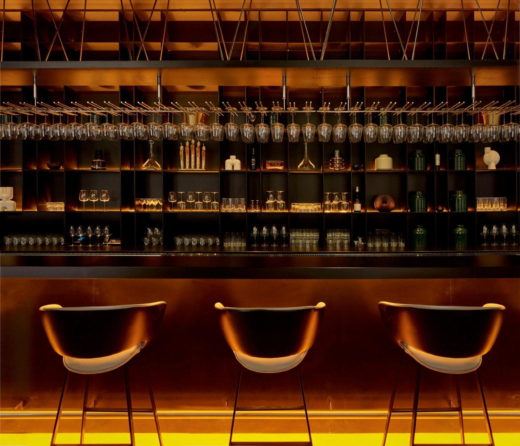 Art'Otel Zagreb, Powered By Radisson Hotels Kültér fotó The bar at the restaurant